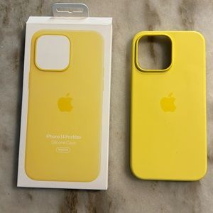 Apple iPhone 14 Pro Max Silicone Case - Yellow